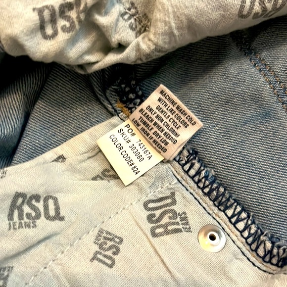 RSQ Distressed High waisted Mom Jeans size 25/1 - Picture 6 of 9